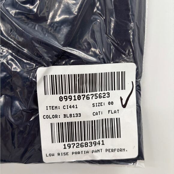 J.Crew Mid-rise Portia pant in Italian stretch merino wool blend - Picture 4 of 5